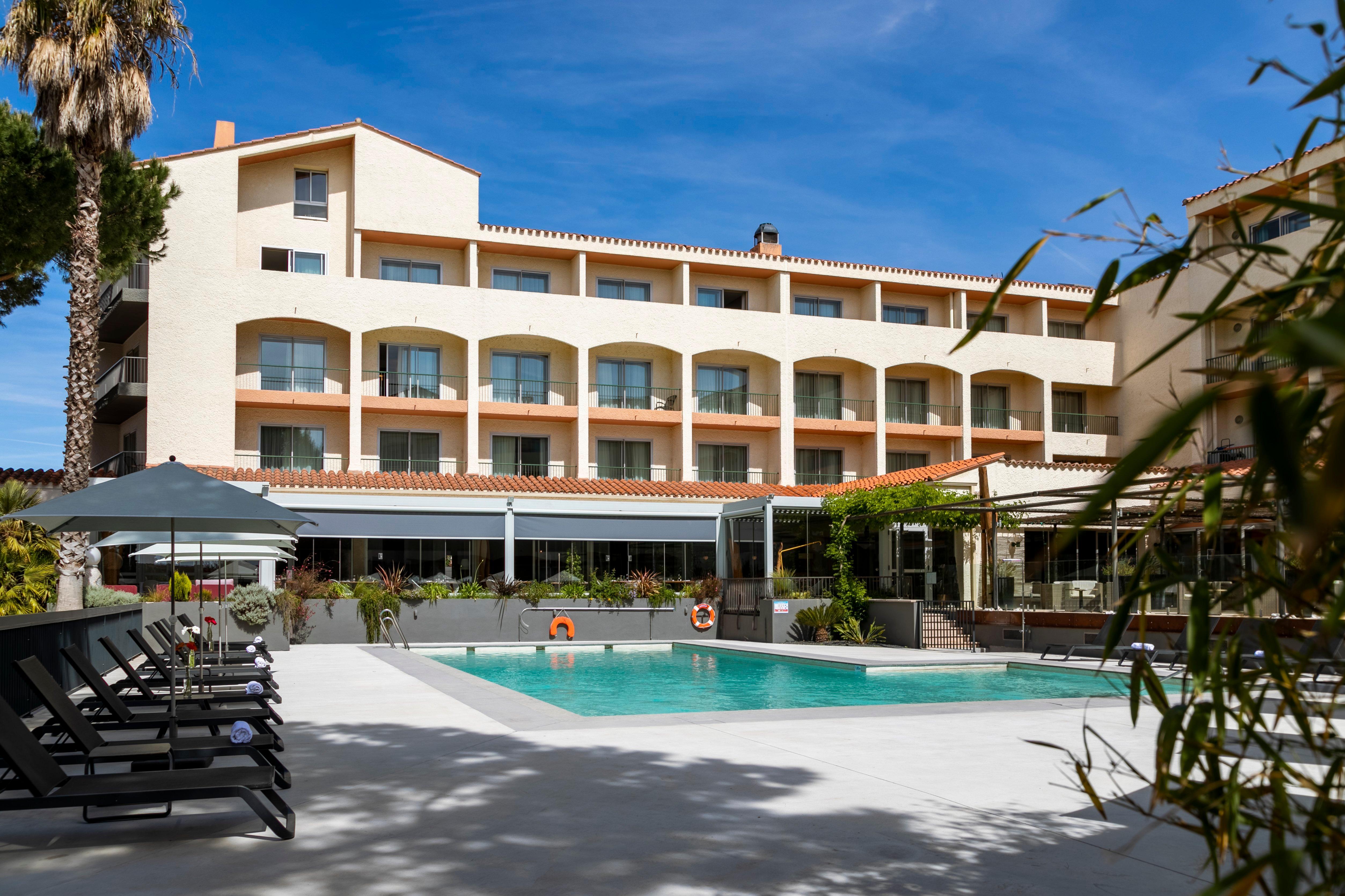 Holiday Inn Perpignan, An Ihg Hotel Exterior photo